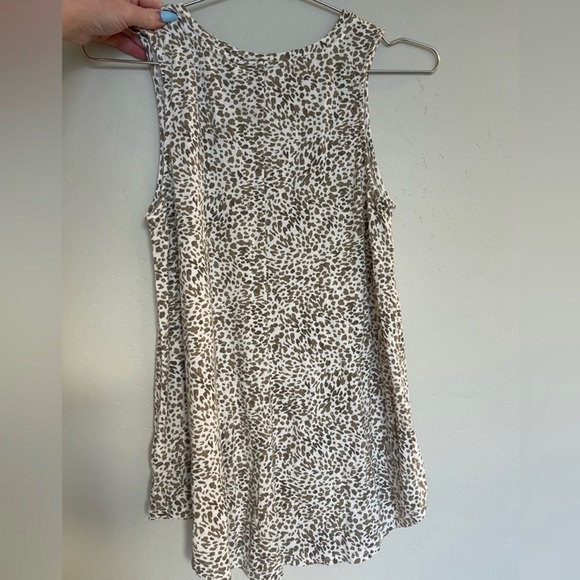 Old Navy Luxe Tank - Picture 2 of 3